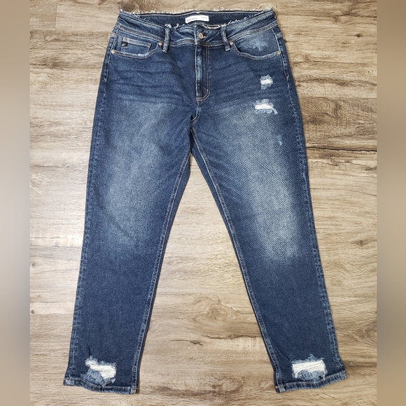 KanCan Estilo Women's 16 Style 126523 Cut 40850 - Picture 1 of 9